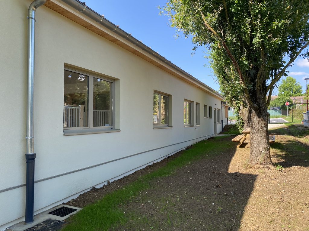 finitions maçonné sur mur ossature bois, crèche de Compans
